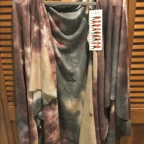 Shawl Dawls Tops - NWT WOMENS SHAWL DAWLS ONE SIZE CONVERTIBLE A TO ZEE 9 IN 1 TUNIC